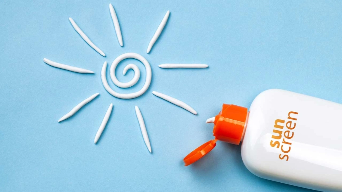 Filtry przeciwsłoneczne – jakie wybrać dla osoby dorosłej, dziecka lub osoby z chorobami skóry?
